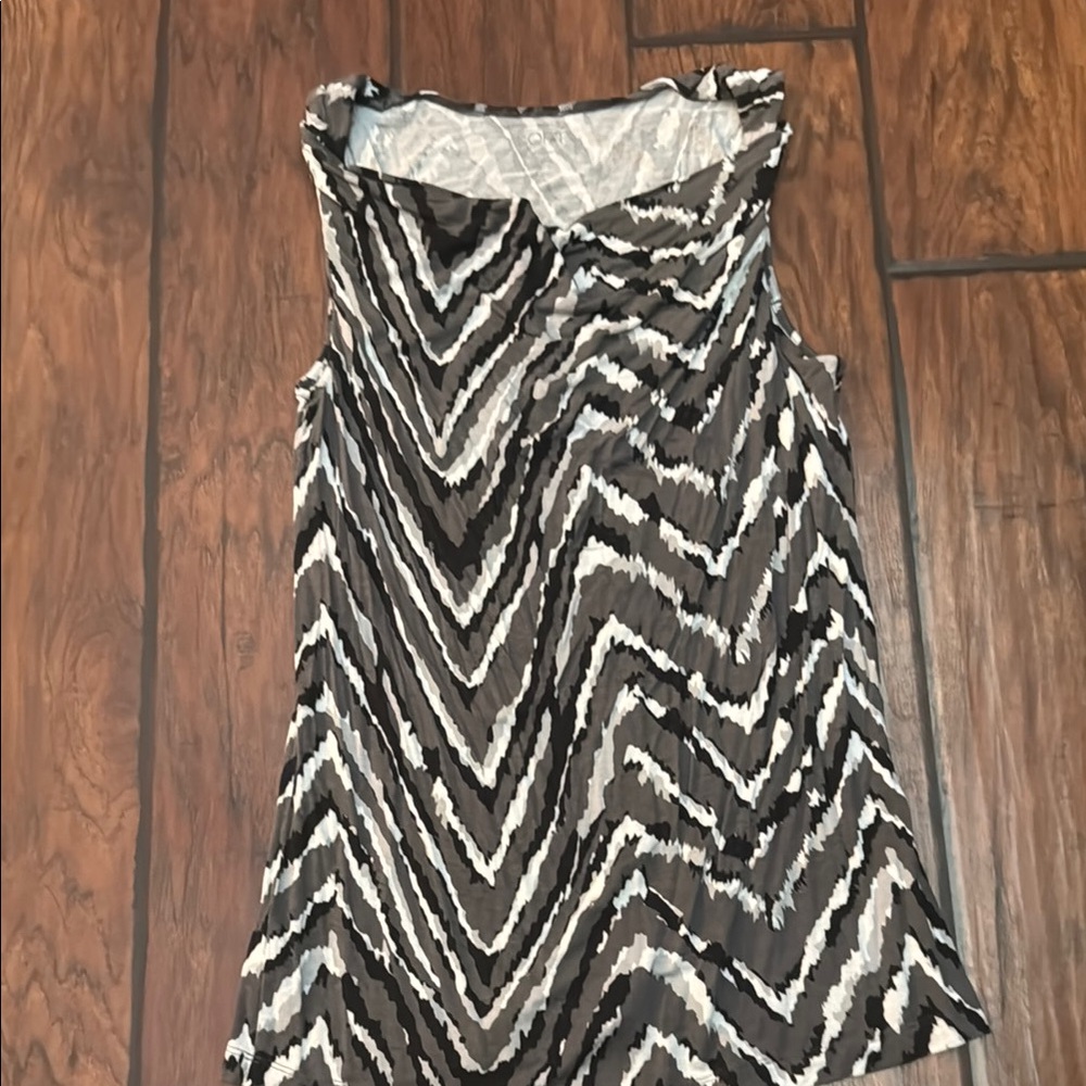 Loft Black and White Chevron Sleeveless Top